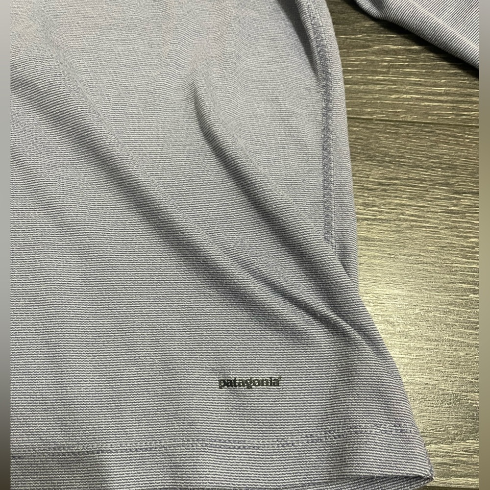 patagonia purple women’s small stripped long sleeve